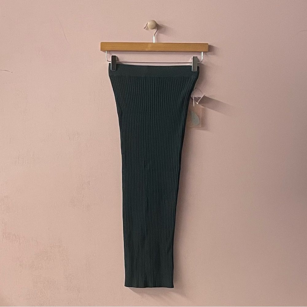 Forever 21 Contemporary Hunter Green Ribbed Pencil Skirt NWT Size S
